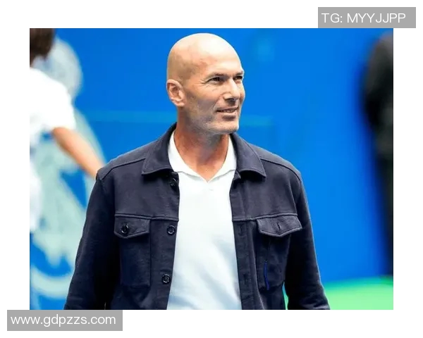 外号小光头的足球明星背后的故事与传奇人生揭秘