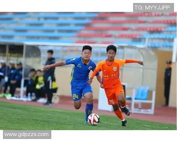 成都男足球明星张的成长之路与未来发展展望